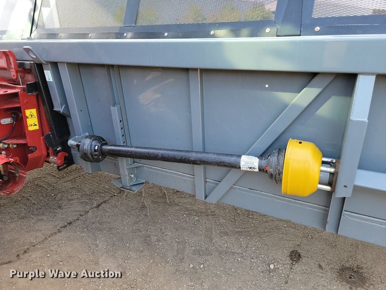 image for item JC9601 2017 Sheyenne Sunmaster 12R30  row crop head