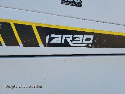 image for item JC9601 2017 Sheyenne Sunmaster 12R30  row crop head