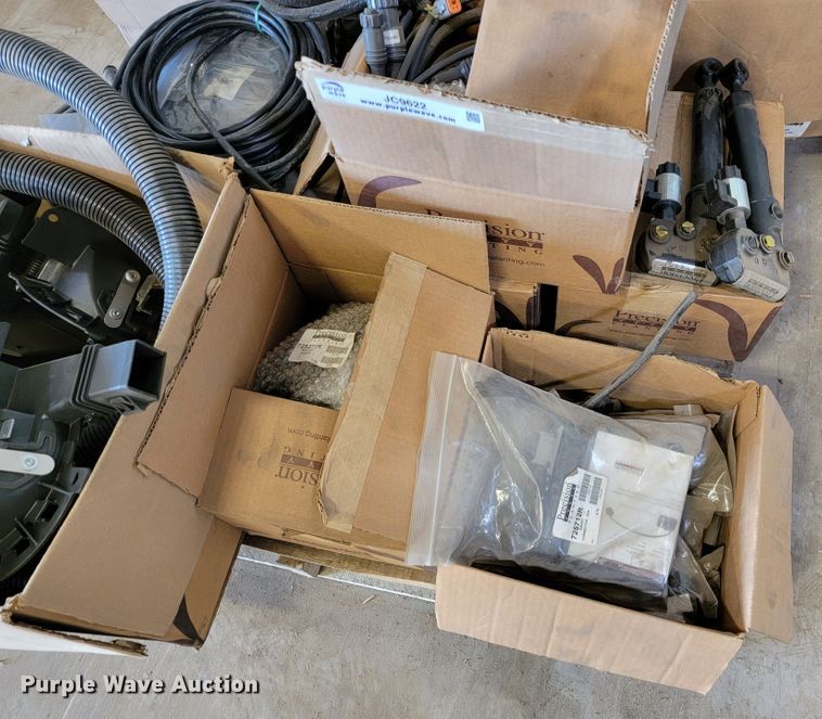 image for item JC9622 Precision  planter parts