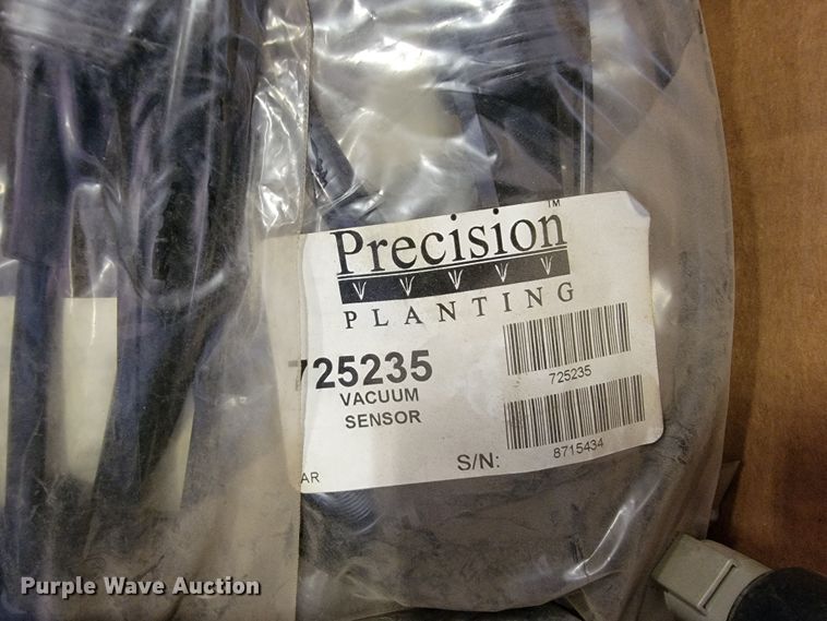 image for item JC9622 Precision  planter parts