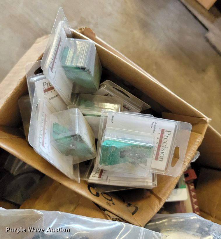 image for item JC9622 Precision  planter parts