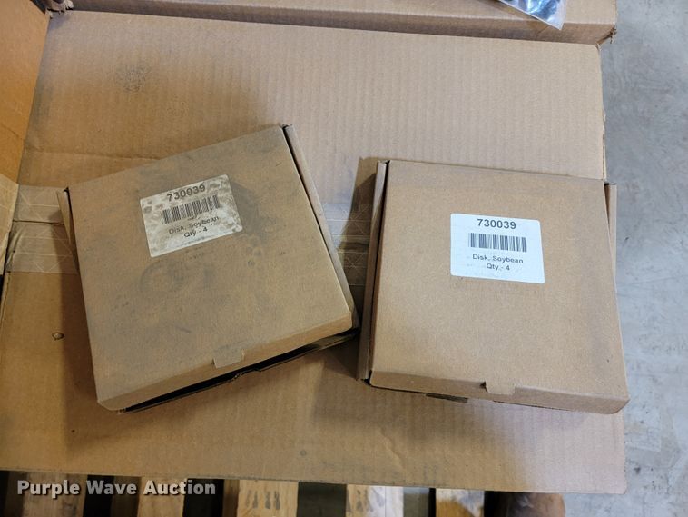 image for item JC9624 Precision  planter parts