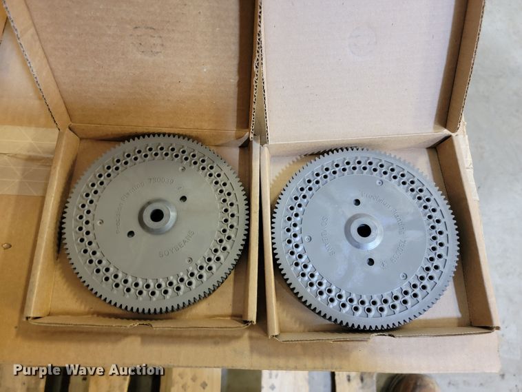 image for item JC9624 Precision  planter parts