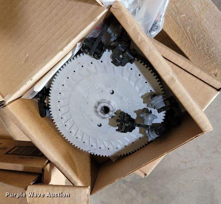 image for item JC9625 John Deere 7000  planter