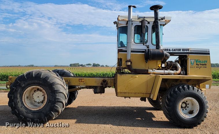 image for item JC9626 1996 Ag-Chem TerraGator 1844  applicator cab and chassis