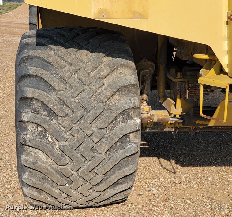 image for item JC9626 1996 Ag-Chem TerraGator 1844  applicator cab and chassis