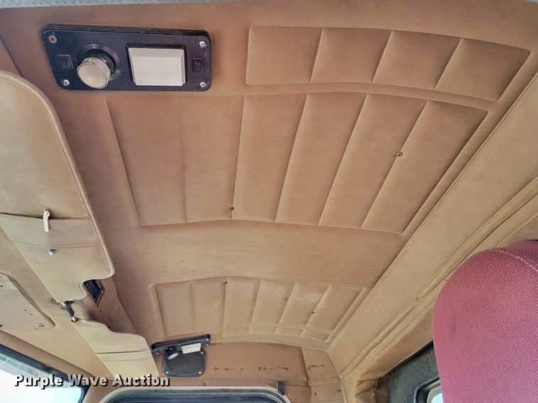 image for item JC9628 1999 Peterbilt 377  truck cab and chassis