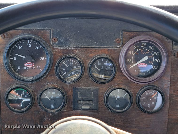 image for item JC9628 1999 Peterbilt 377  truck cab and chassis