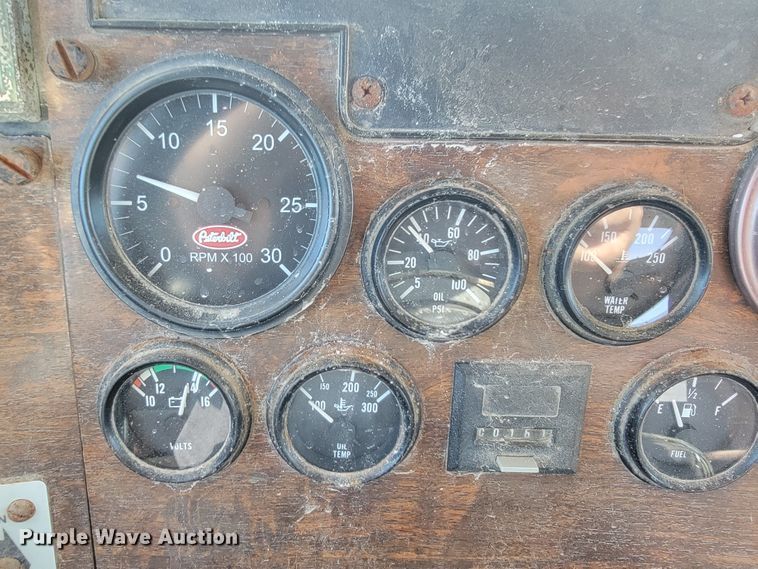 image for item JC9628 1999 Peterbilt 377  truck cab and chassis