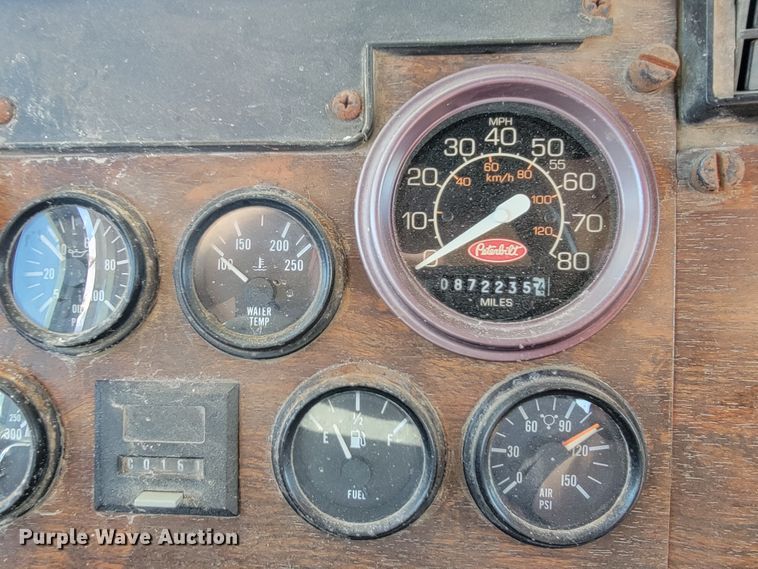 image for item JC9628 1999 Peterbilt 377  truck cab and chassis