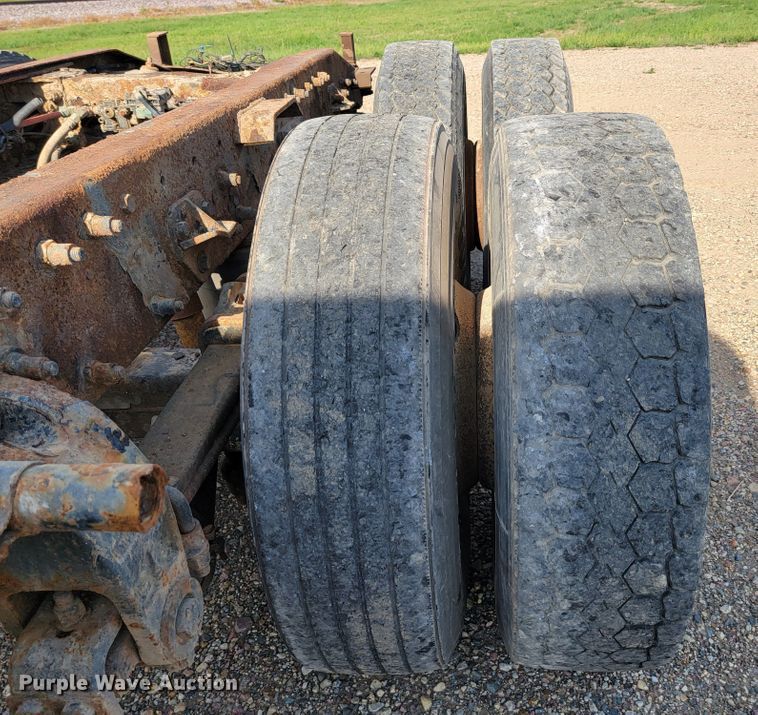 image for item JC9628 1999 Peterbilt 377  truck cab and chassis