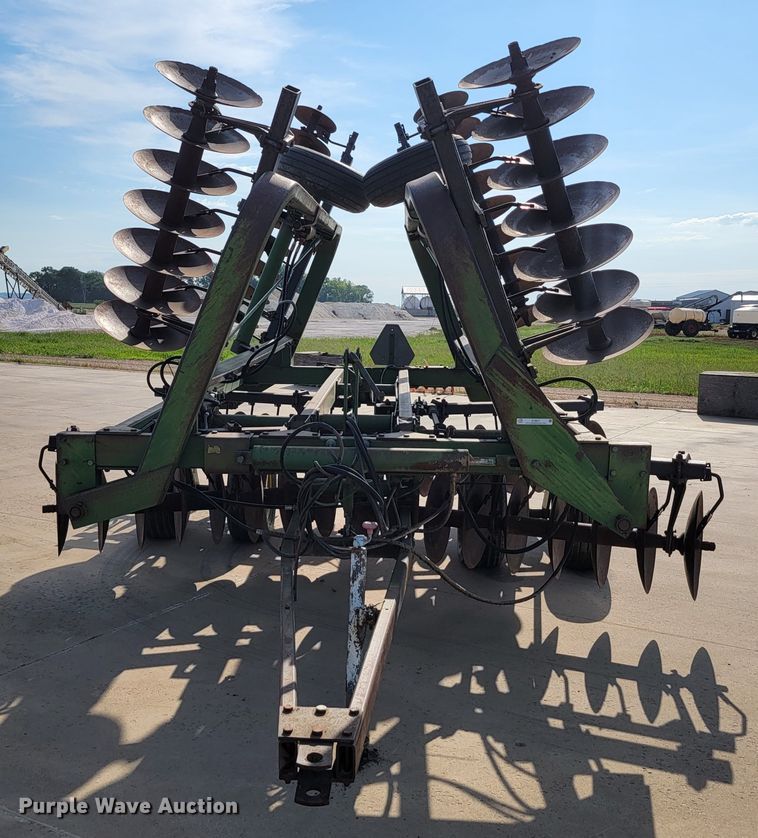 image for item JC9631 John Deere  double off-set disk