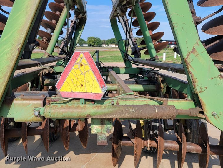 image for item JC9631 John Deere  double off-set disk