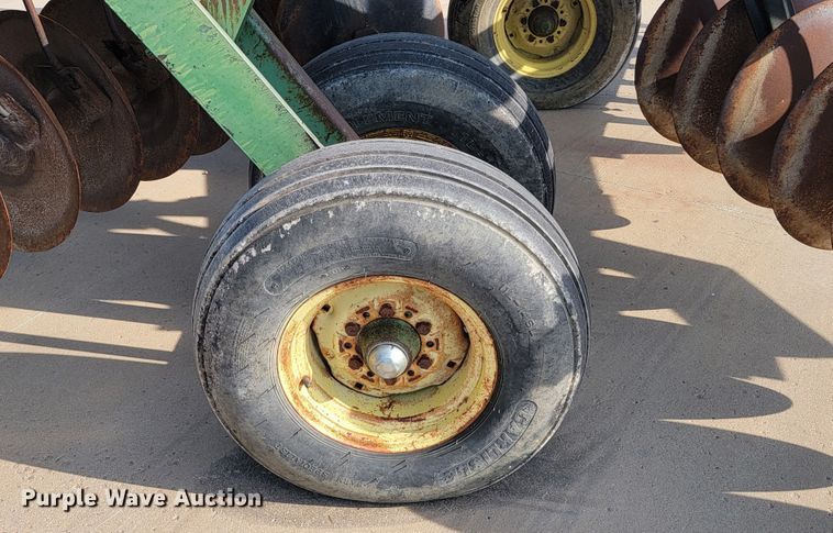 image for item JC9631 John Deere  double off-set disk