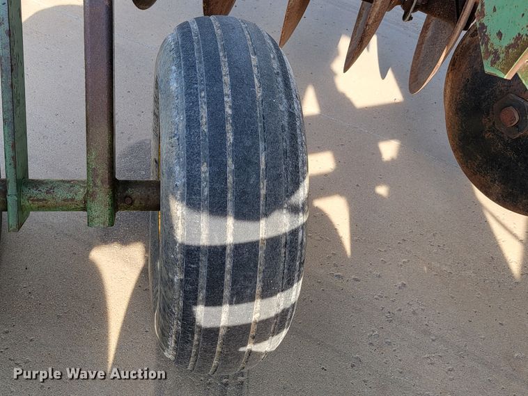 image for item JC9631 John Deere  double off-set disk