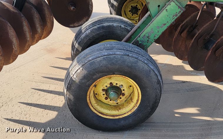 image for item JC9631 John Deere  double off-set disk