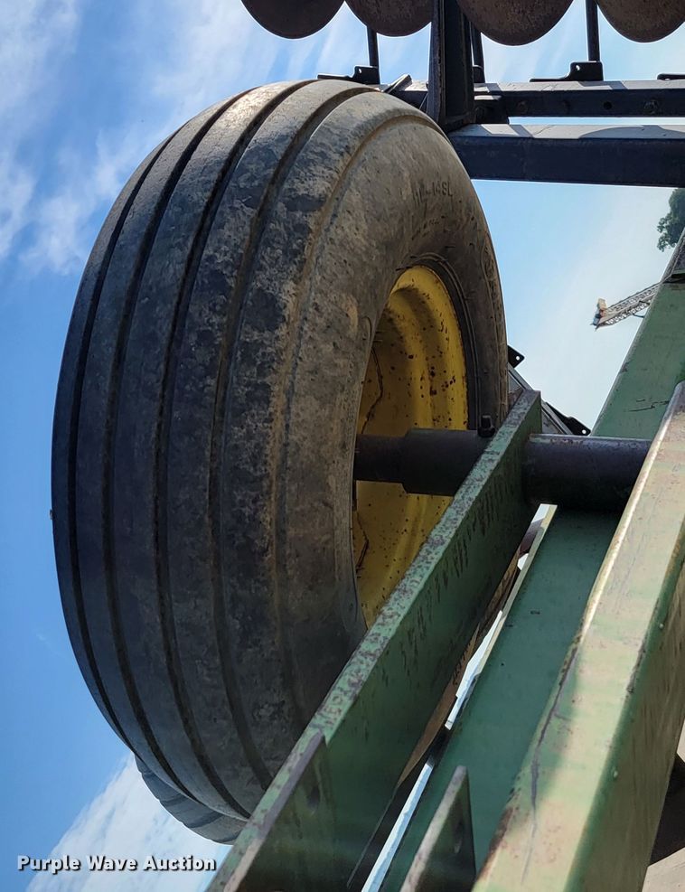 image for item JC9631 John Deere  double off-set disk