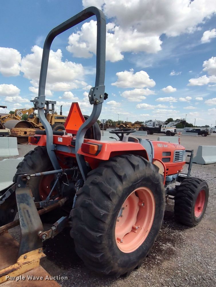 image for item JR9400 Kioti DK40  MFWD tractor