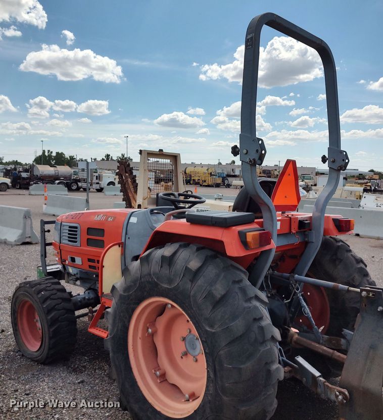 image for item JR9400 Kioti DK40  MFWD tractor