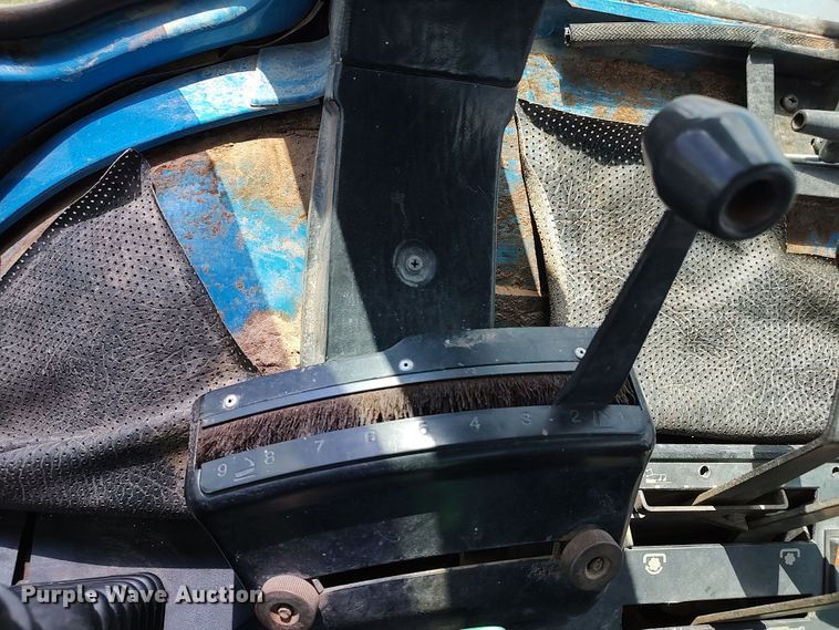 image for item JX9256 1991 Ford 8730  tractor