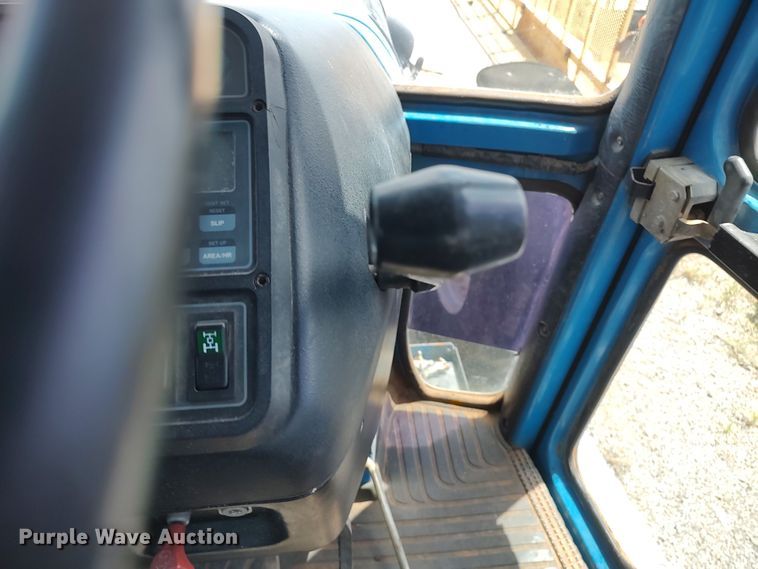 image for item JX9256 1991 Ford 8730  tractor