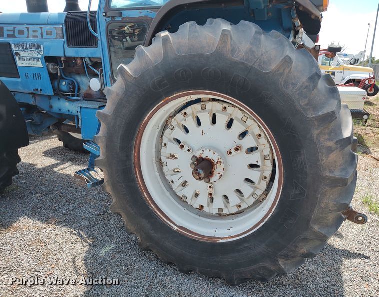 image for item JX9256 1991 Ford 8730  tractor