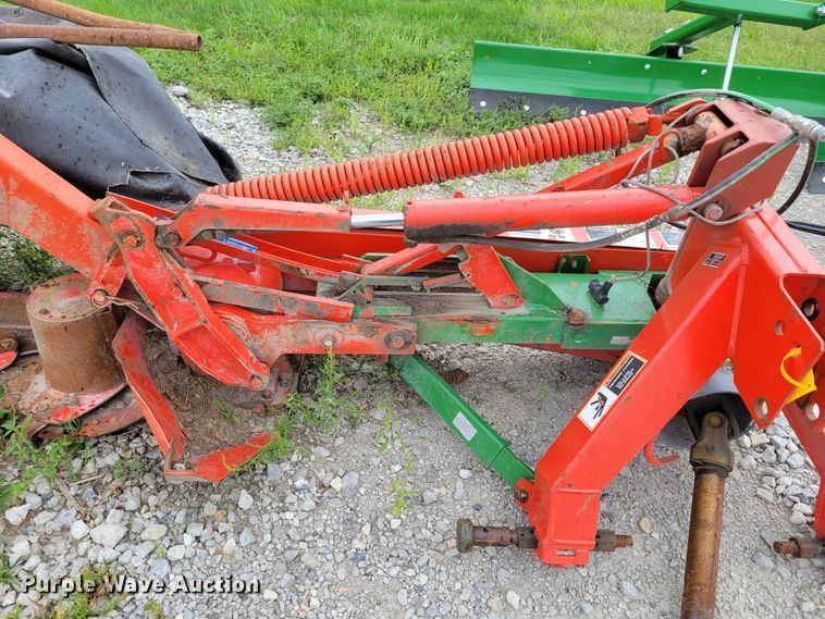 image for item JZ9185 Kuhn GMD800-GII HD  disc mower