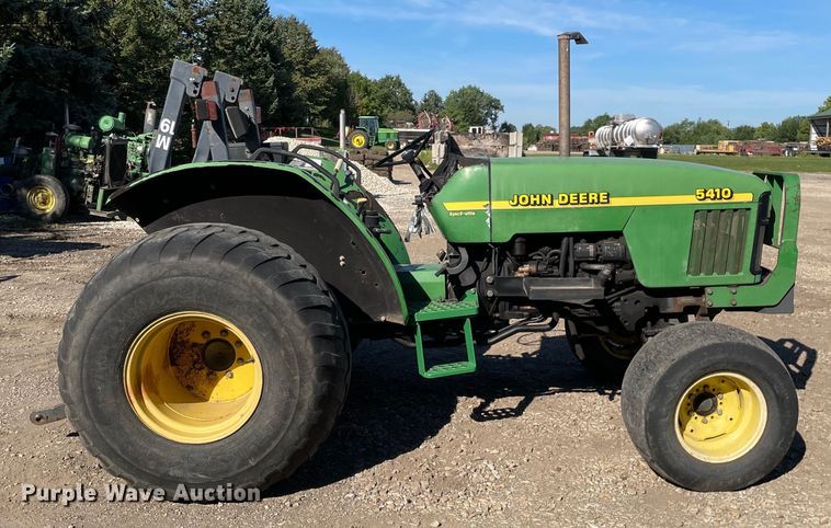 image for item KF9539 1999 John Deere 5410  tractor