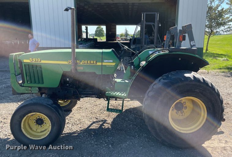 image for item KF9539 1999 John Deere 5410  tractor
