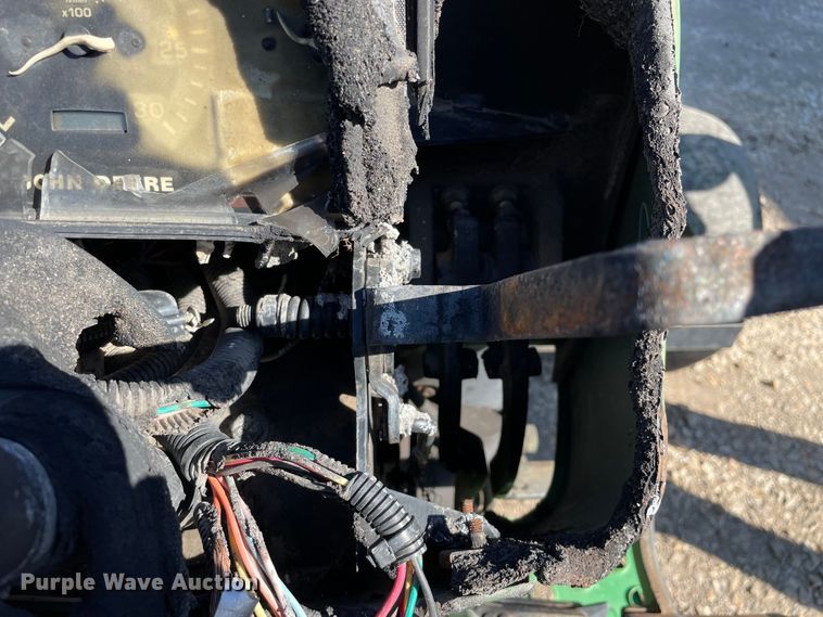 image for item KF9539 1999 John Deere 5410  tractor