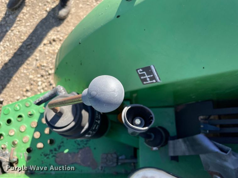 image for item KF9539 1999 John Deere 5410  tractor