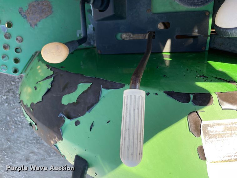 image for item KF9539 1999 John Deere 5410  tractor