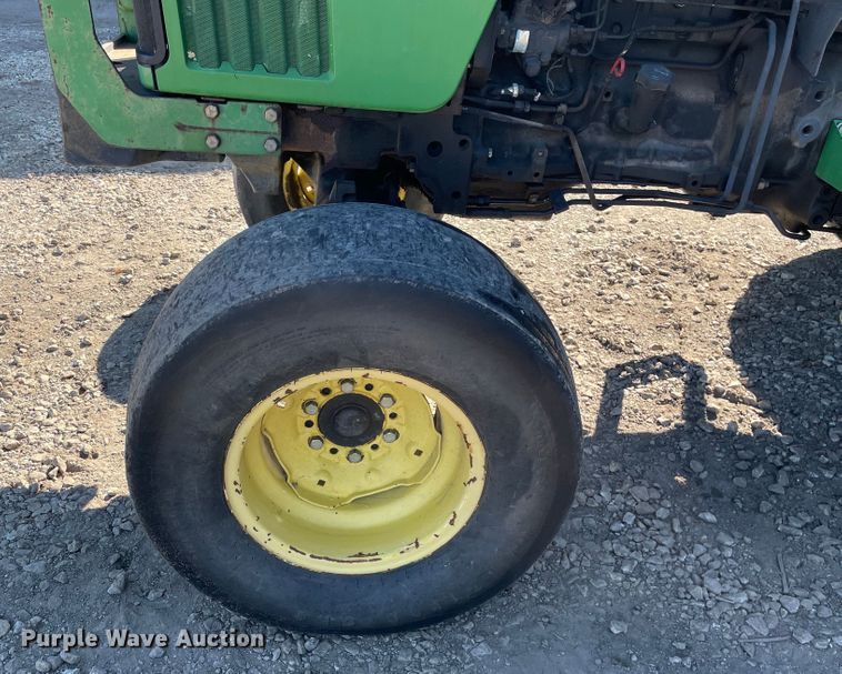 image for item KF9539 1999 John Deere 5410  tractor