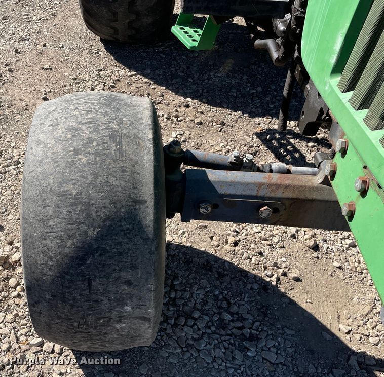 image for item KF9539 1999 John Deere 5410  tractor