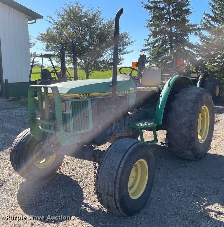 image for item KF9540 1994 John Deere 5300  tractor