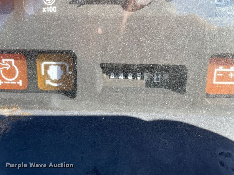 image for item KF9540 1994 John Deere 5300  tractor