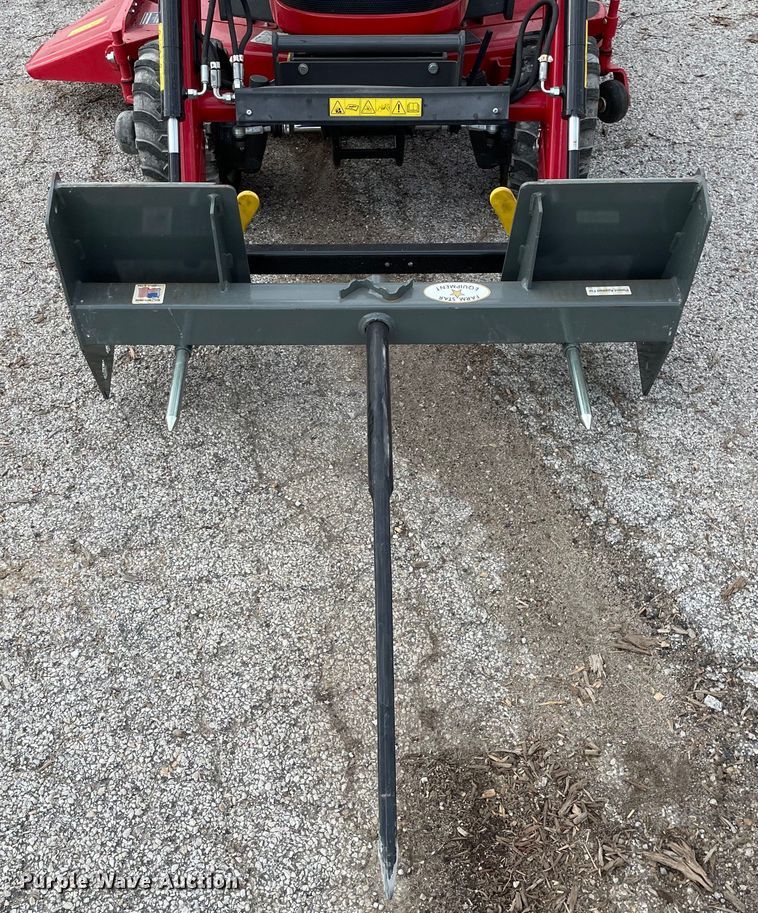 image for item KF9569 2021 Massey Ferguson GC1723E  tractor