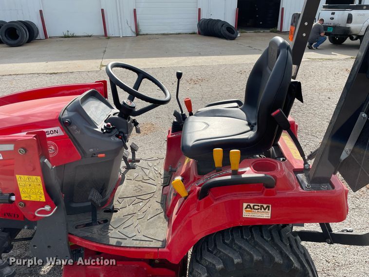 image for item KF9569 2021 Massey Ferguson GC1723E  tractor