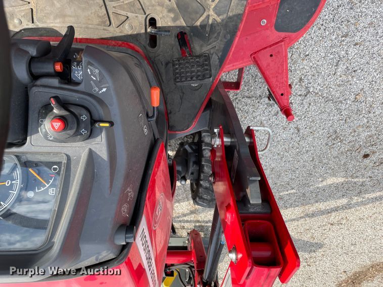 image for item KF9569 2021 Massey Ferguson GC1723E  tractor