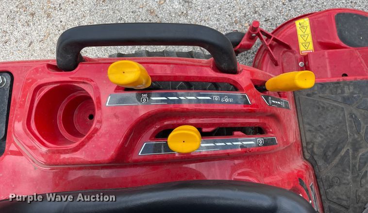 image for item KF9569 2021 Massey Ferguson GC1723E  tractor