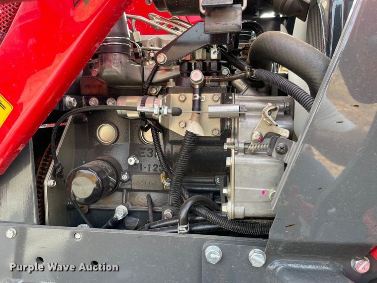 image for item KF9569 2021 Massey Ferguson GC1723E  tractor