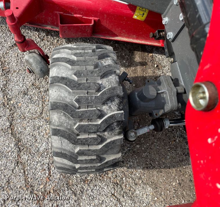 image for item KF9569 2021 Massey Ferguson GC1723E  tractor