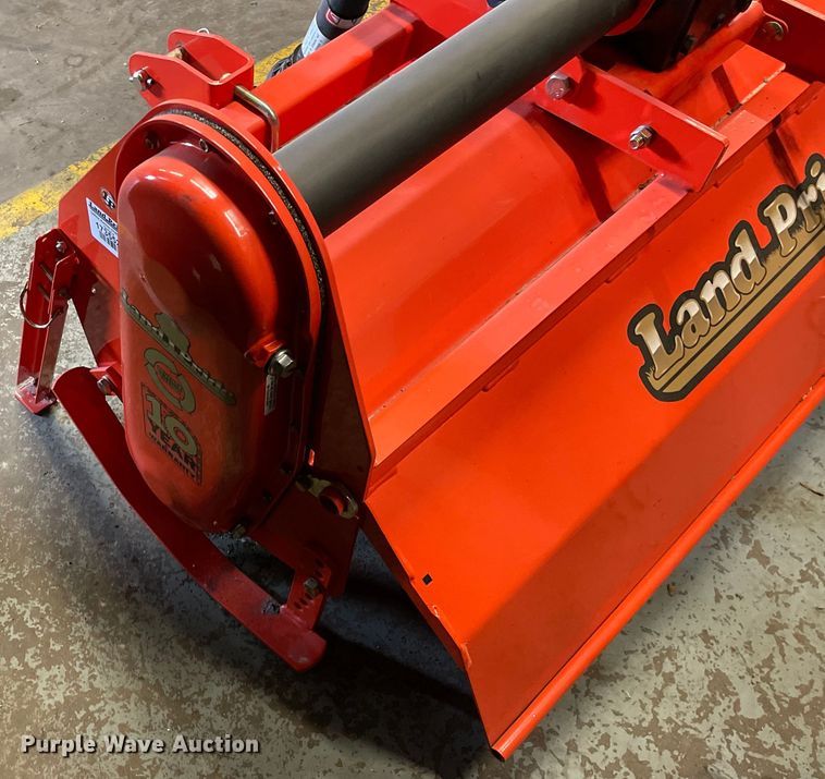 image for item KF9569 2021 Massey Ferguson GC1723E  tractor