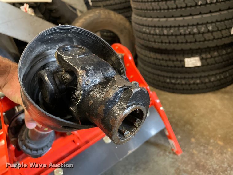 image for item KF9569 2021 Massey Ferguson GC1723E  tractor