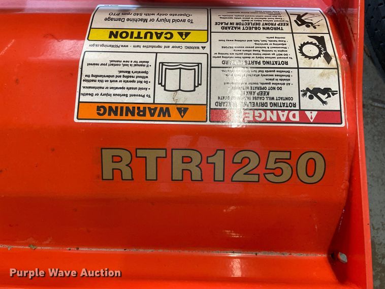 image for item KF9569 2021 Massey Ferguson GC1723E  tractor