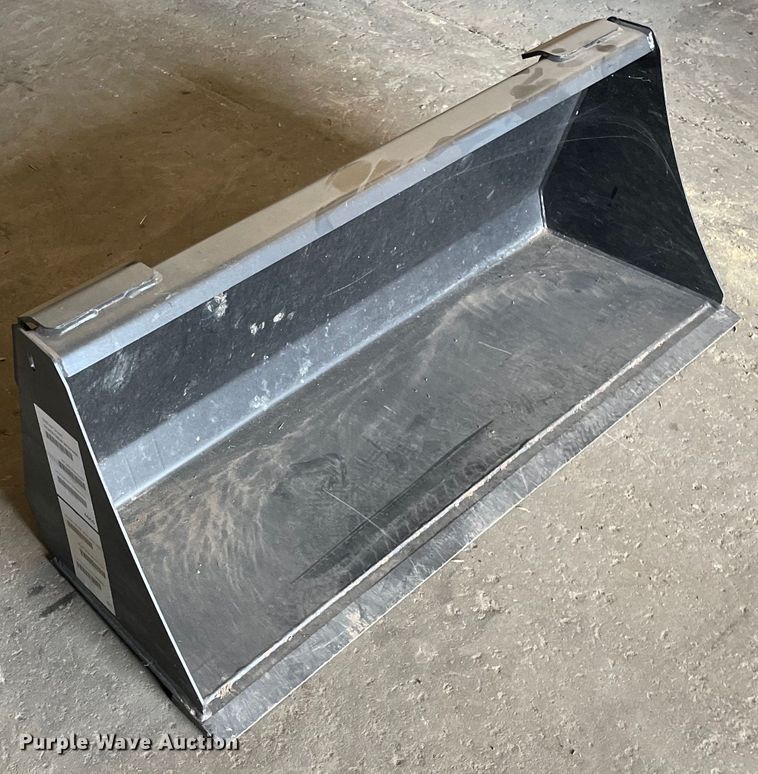 image for item KF9569 2021 Massey Ferguson GC1723E  tractor