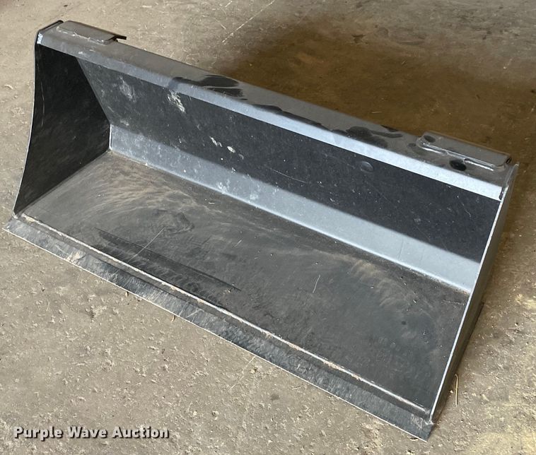 image for item KF9569 2021 Massey Ferguson GC1723E  tractor