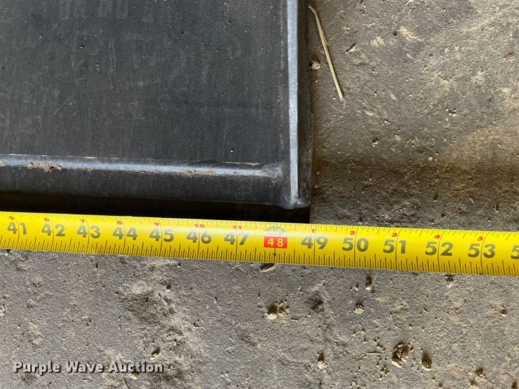 image for item KF9569 2021 Massey Ferguson GC1723E  tractor