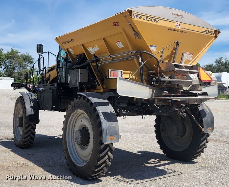 image for item KH9325 Rogator RG900  spreader