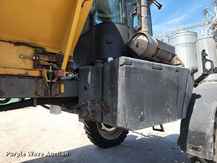 image for item KH9325 Rogator RG900  spreader